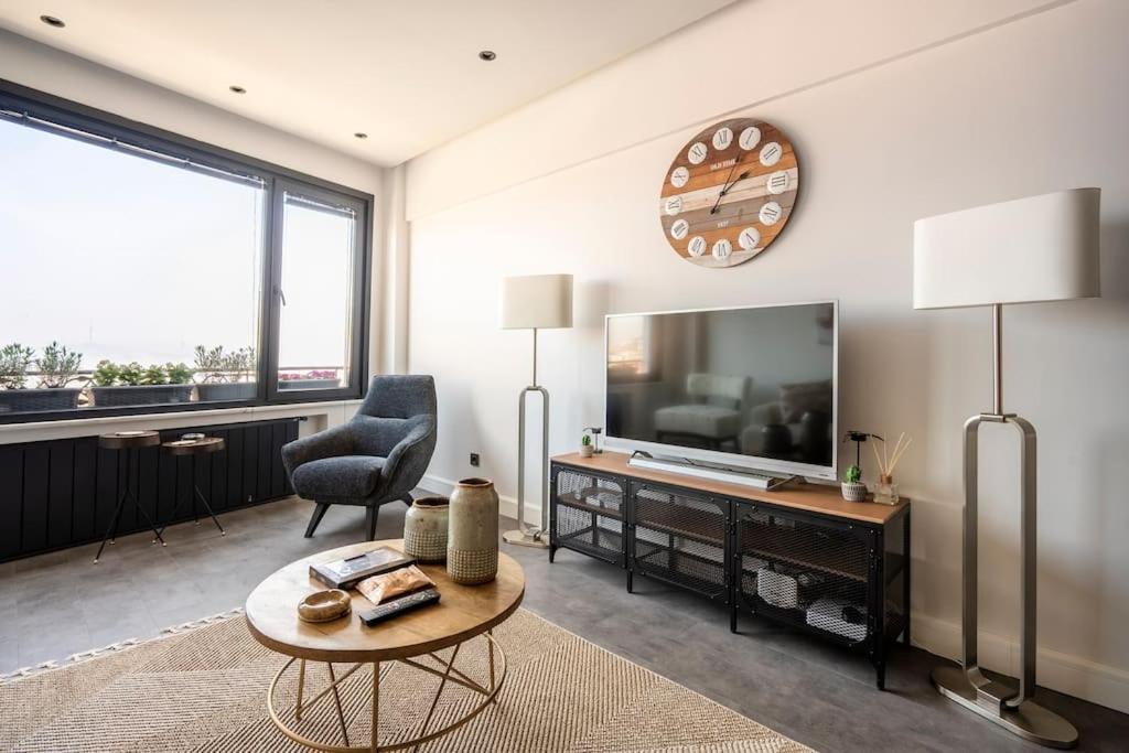 Sevim With A Sea View In Nisantasi Appartement *